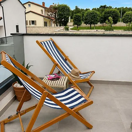 Stunning In Stancija Portun With Wifi Porec